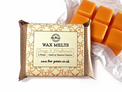 Orange & Frankinsense<br />Wax Melts<br />£8<br /><font size="2">L75mm | W55mm | H20mm 6 Pieces</font>